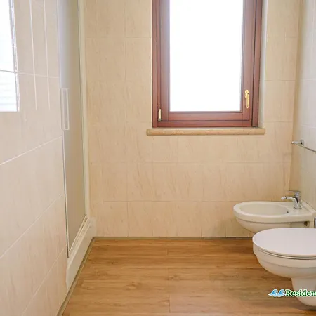 מלון דירות Del Mare ארדאה