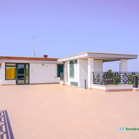 Del Mare מלון דירות