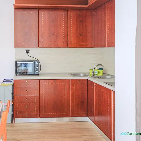 מלון דירות Del Mare 3*