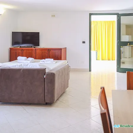 Del Mare מלון דירות