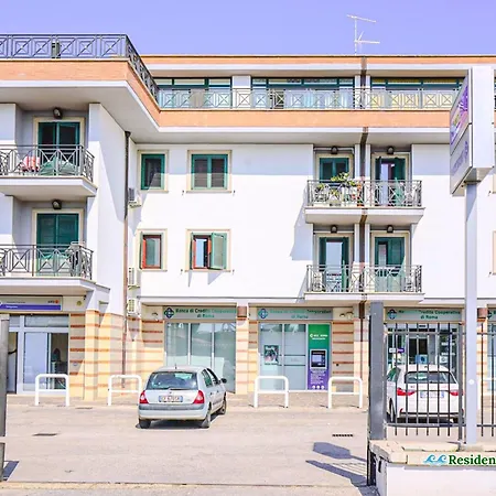 Del Mare 3*