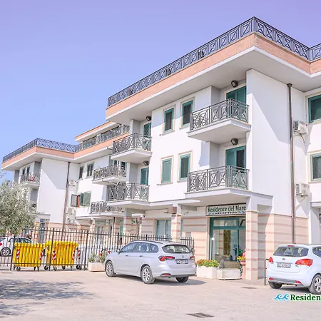 Del Mare Apartahotel Ardea