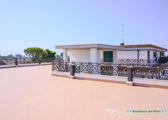 Ξενοδοχείο με διαμερίσματα Del Mare 3*