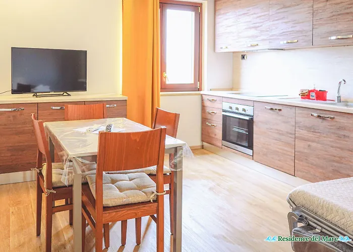 Del Mare Ξενοδοχείο με διαμερίσματα 3*