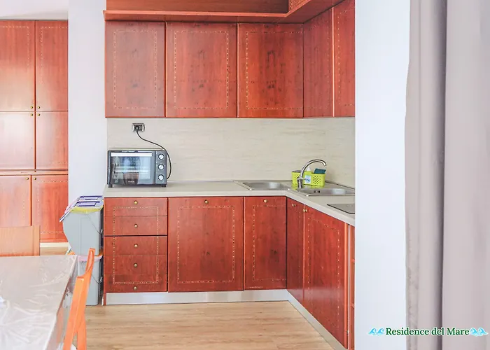 Ξενοδοχείο με διαμερίσματα Del Mare Ardea